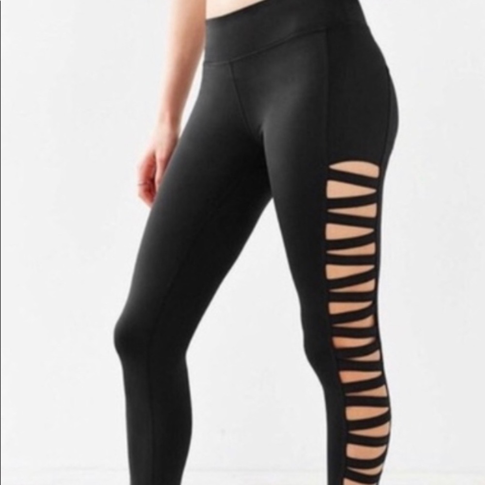 Black criss cross cutout athletic leggings